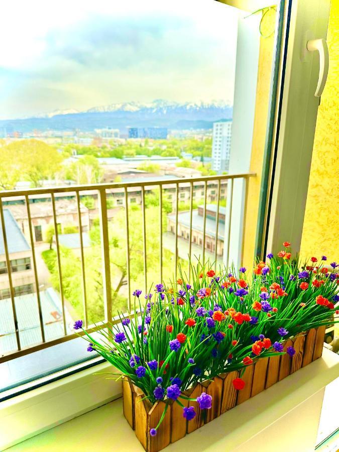 Medinahotelkz, # 70, Вид На Горы, До Арбата 15 Мин Пешком, Halal Almaty Eksteriør billede